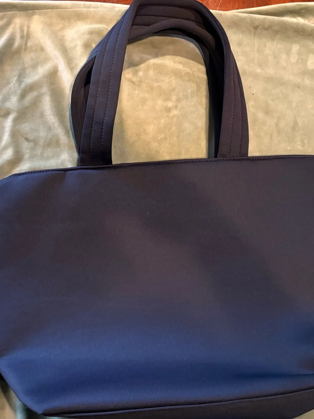 Stella & Dot Navy Crush it Bow Tote with Brown and Blush Bow Accent - Picture 4 of 5
